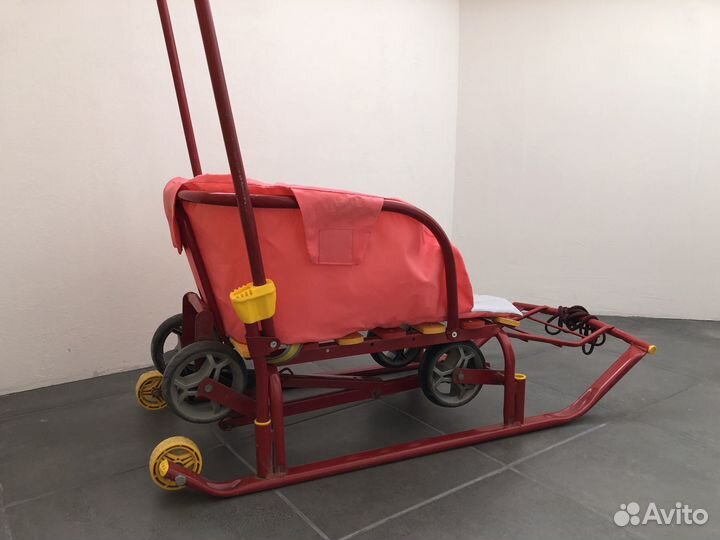 Детские санки на колесах
