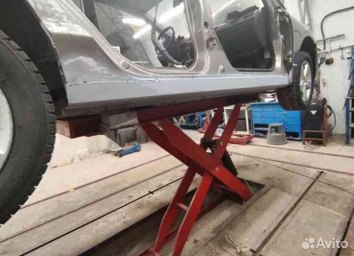 Пороги для Honda Civic 4D 2005-2011 (FD, FK, FN)