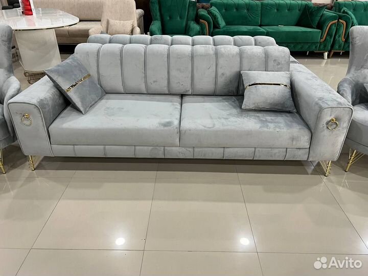 Диван классический