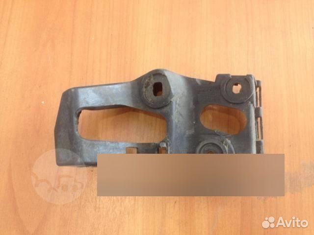 Кронштейн Audi A4 (B6) 2000-2006