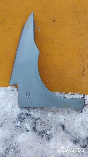 Крыло переднее правое для Ford C-Max 2003 - 2009