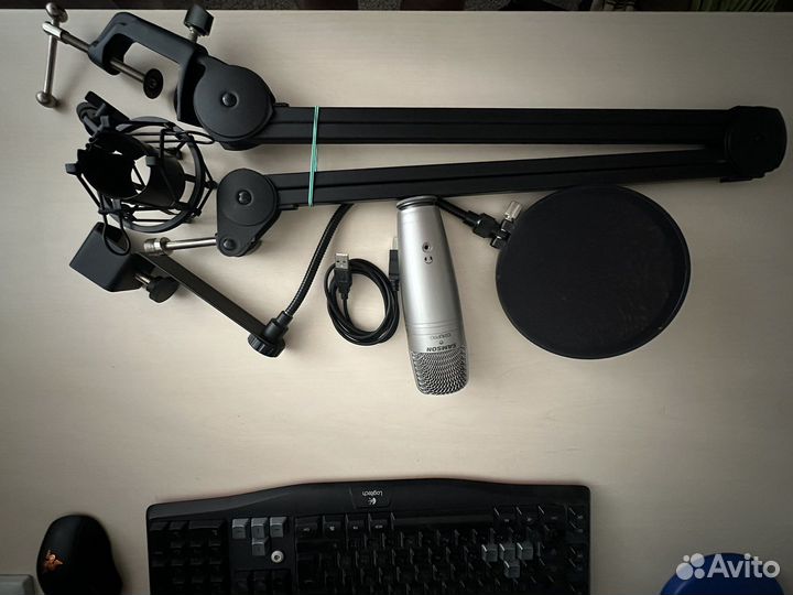 Комплект микрофона со стойкой