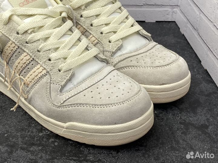 Кроссовки женские Adidas Forum