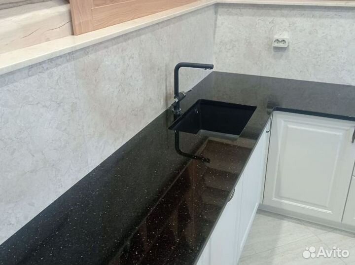 Столешница из гранита Парадизо маркино