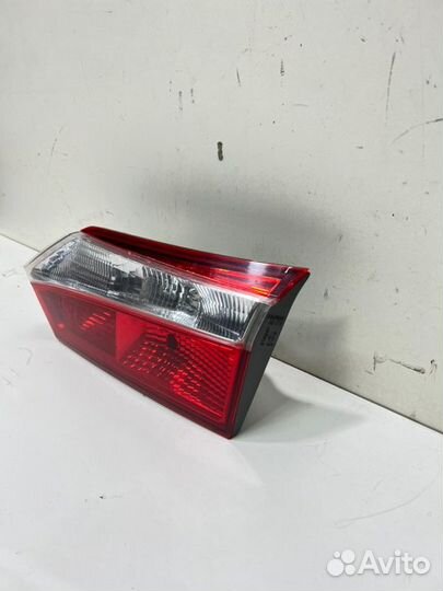 Фонарь задний правый Toyota Corolla E180 2013-2016