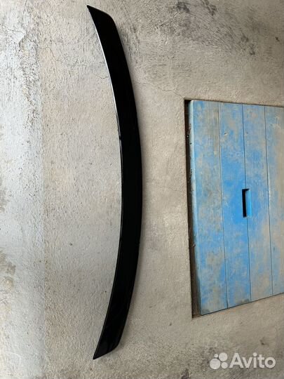 Оригинальный спойлер на Ford Mustang