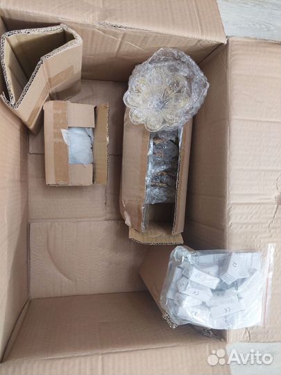 Люстра потолочная новая