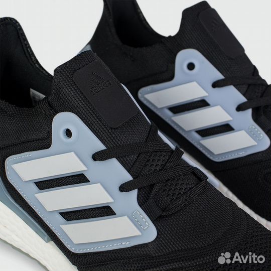 Кроссовки Adidas Ultraboost 22