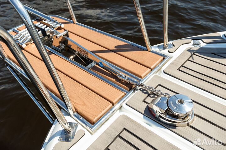 Катер с каютой Velvette 23 2.0