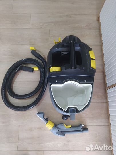 Моющий пылесос karcher puzzi 8/1 б/у