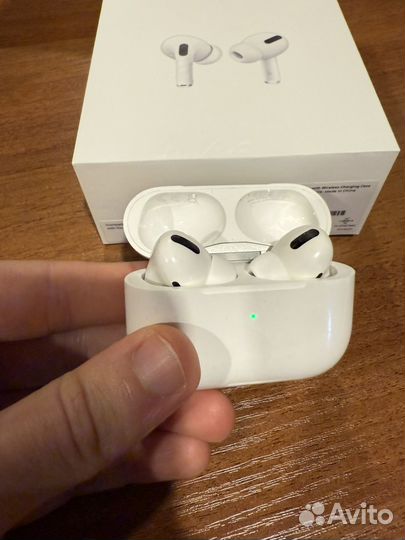 AirPods Pro первого поколения