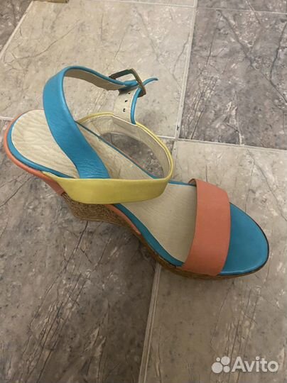 Обувь женская