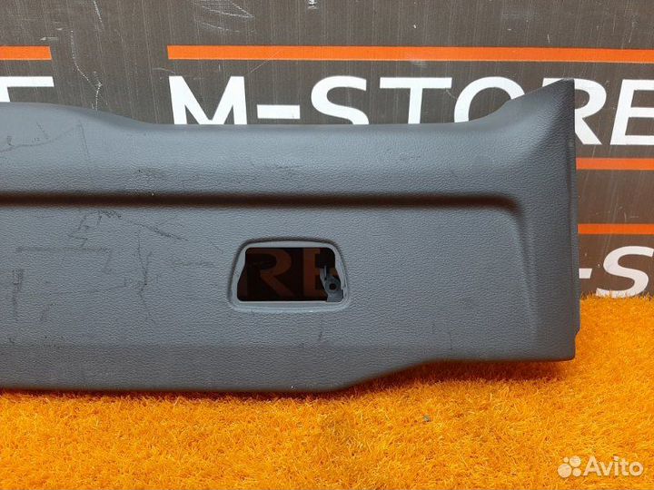 Обшивка двери багажника Volvo Xc90 C59 B5254T2