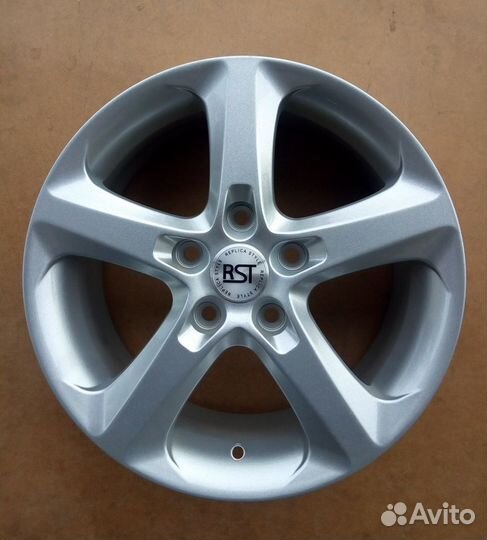 Диски литые R16 Replikey S сверловка 5*114.3 новые