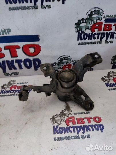 Подушка двигателя правая Toyota Prius хэтчбек III