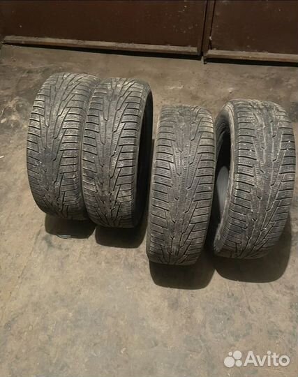 Nokian Tyres Hakkapeliitta R 215/65 R16 102R