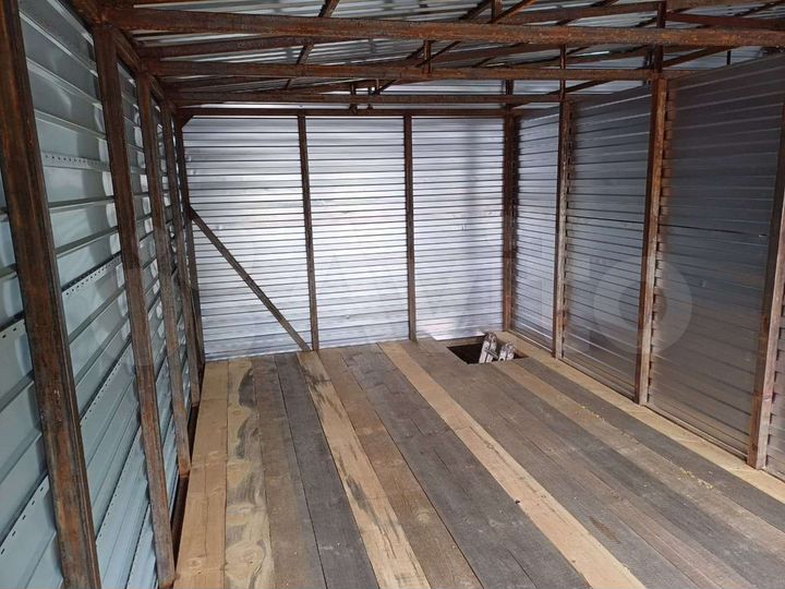 Гараж, > 30 м²