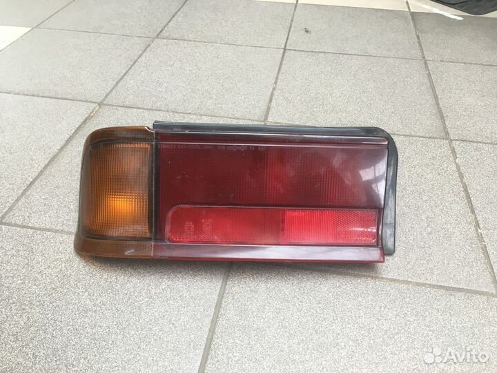 Задний правый фонарь Mitsubishi Colt Mirage