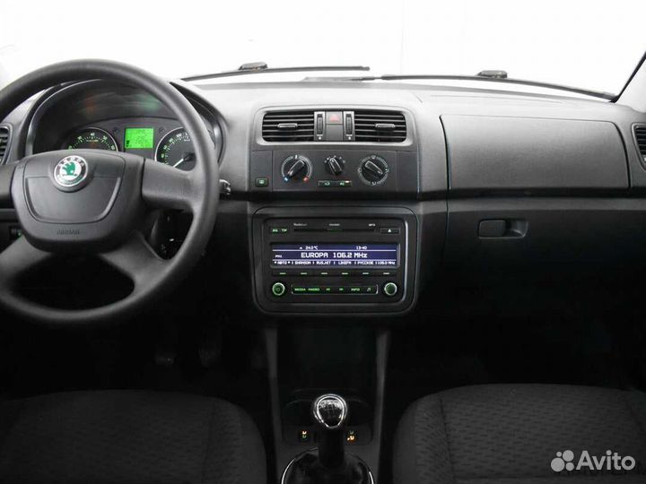 Skoda Fabia 1.4 МТ, 2012, 230 235 км