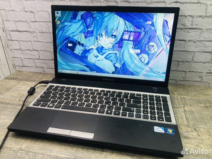 Игровой ноутбук Samsung Intel/12Gb/2 Видеокарты