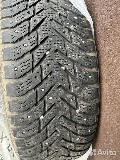 Nokian Tyres Hakkapeliitta 8 SUV 235/65 R17