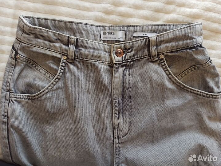 Джинсы bershka