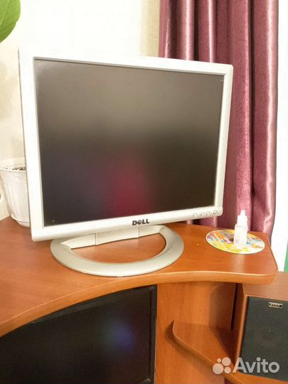 Монитор Dell для компьютера