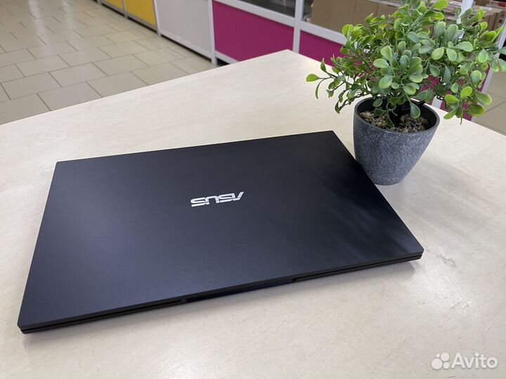 Как новый/Современный Asus/Core i3(8ядер) /16GB/SS