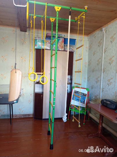 Детская шведская стенка