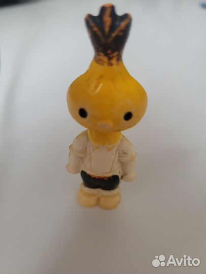 Игрушка чиполлино СССР, колкий пластик