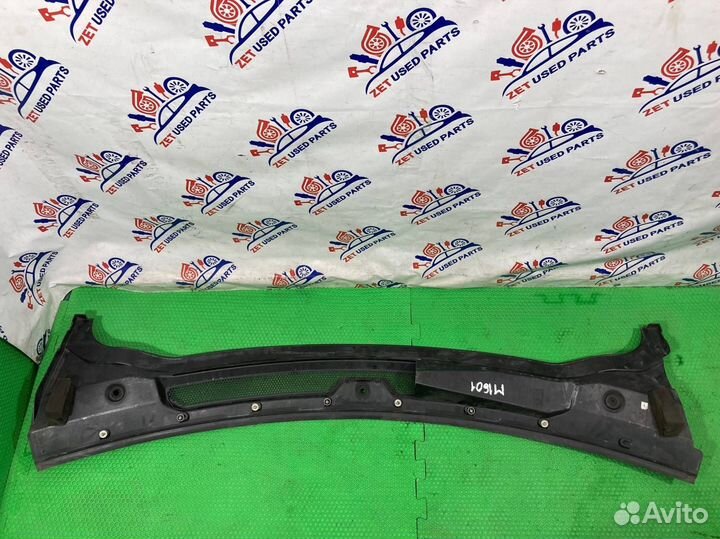 Жабо/решетка стеклоочистителя Land Rover Range