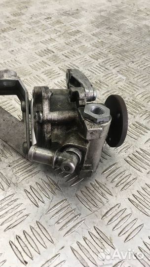 Насос гидроусилителя руля BMW 5 E60/E61 7527747