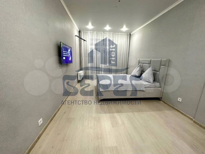 2-к. квартира, 52 м², 3/20 эт.