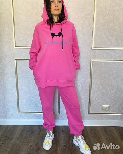 Костюм спортивный женский весна