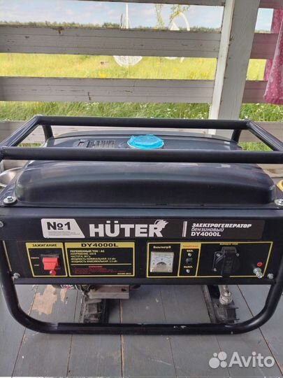 Бензиновый генератор Huter DY4000L