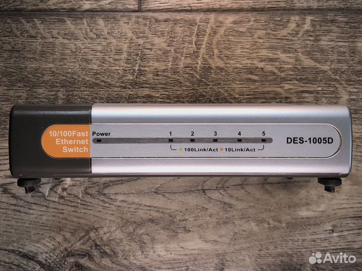Коммутатор D-Link DES-1005D