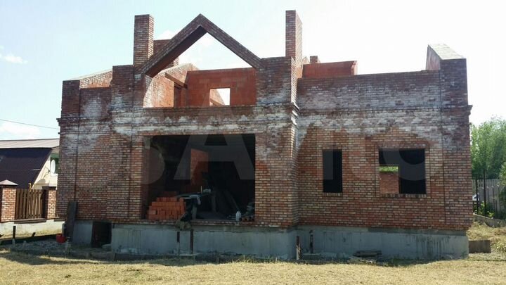 Коттедж 186,3 м² на участке 8,7 сот.