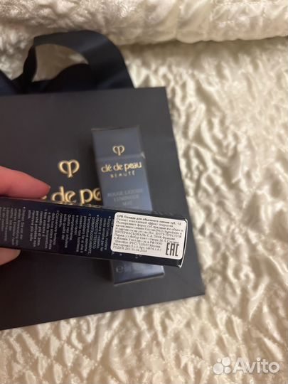 Помады cle DE peau