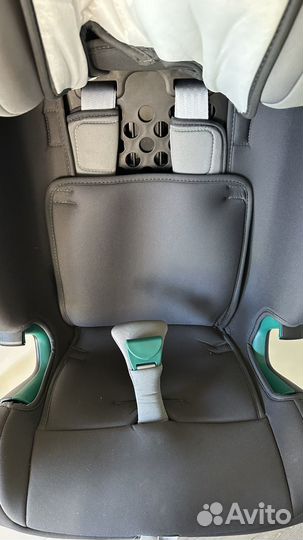 Автокресло Britax Romer Advansafix M i size