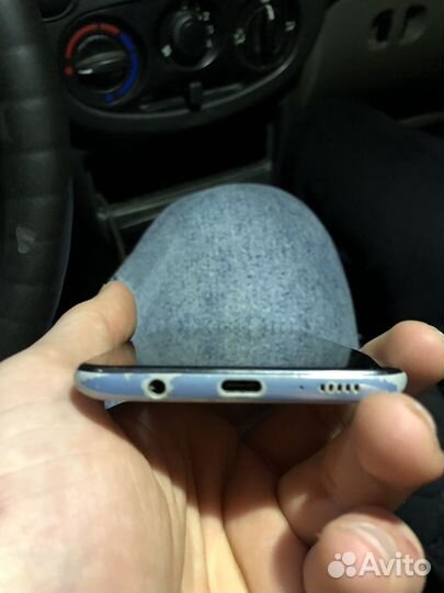 Samsung Galaxy A50, 6/64 ГБ