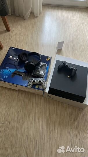 Sony playstation 4 PS4 pro 1tb