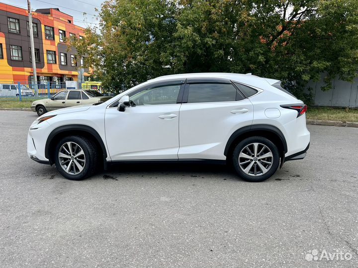 Lexus NX 2.0 AT, 2018, 120 212 км