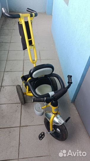 Детский велосипед трехколесный с ручкой