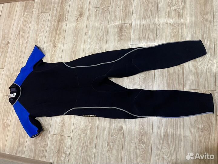 Гидрокостюм