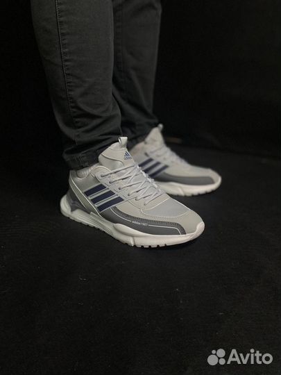 Кроссовки Adidas Retropy