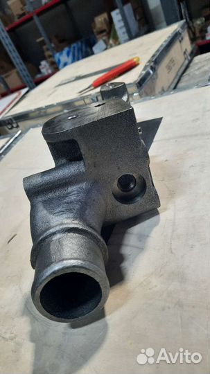 Коллектор впускной водяной 6ISBe Евро-4 5259917