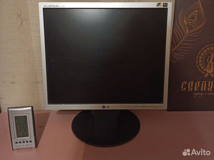 Монитор LG flatron L1750s