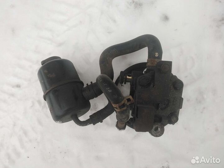 Насос гур митсубиси кольт