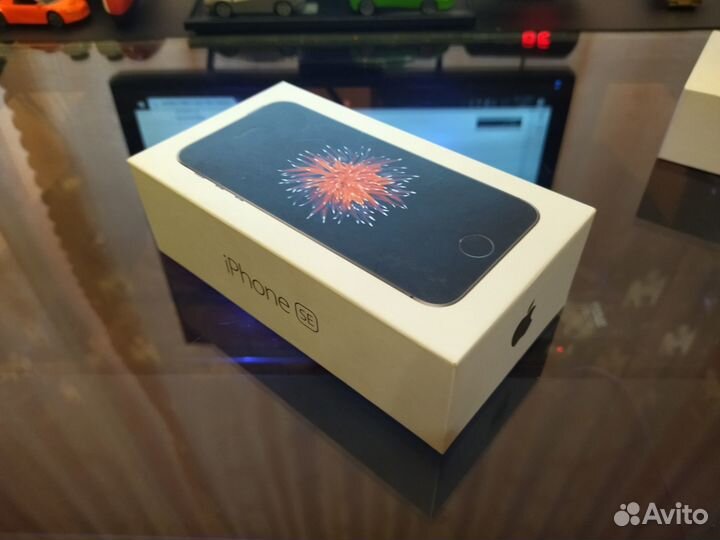 Коробка iPhone 5 Se 32 гб