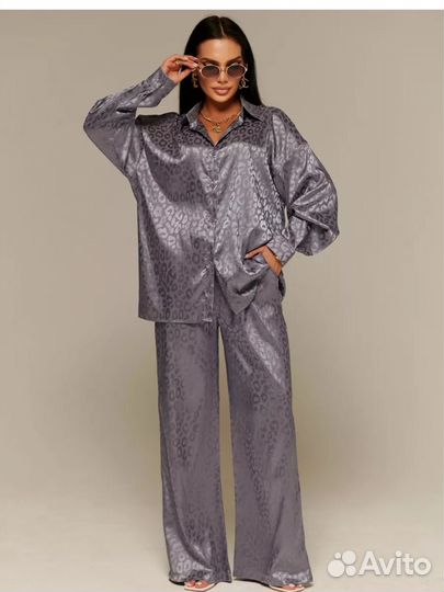 Костюм шелковый леопардовый